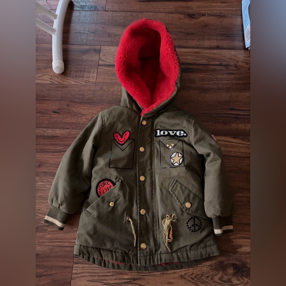 Little Marc Jacobs girls olive green & red faux fur lined winter parka patches - Picture 2 of 16